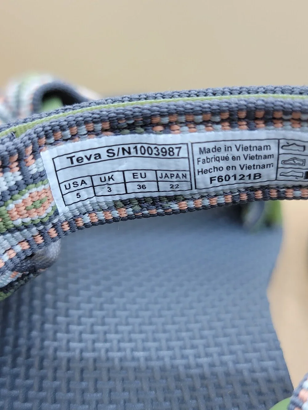 Teva Original Universal Women's Sandals Size 5 Green Gray Peach Strap New w/Box